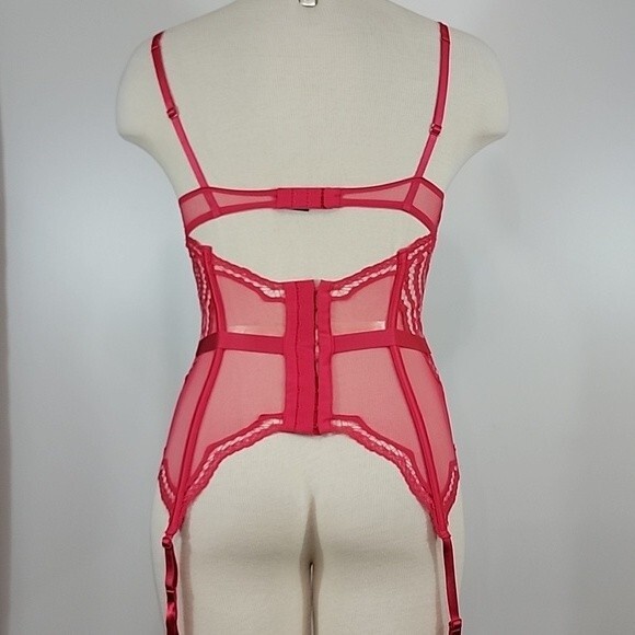VICTORIA'S SECRET Semi-Sheer Mesh Lingerie With Garter Straps size 34C - Picture 5 of 10